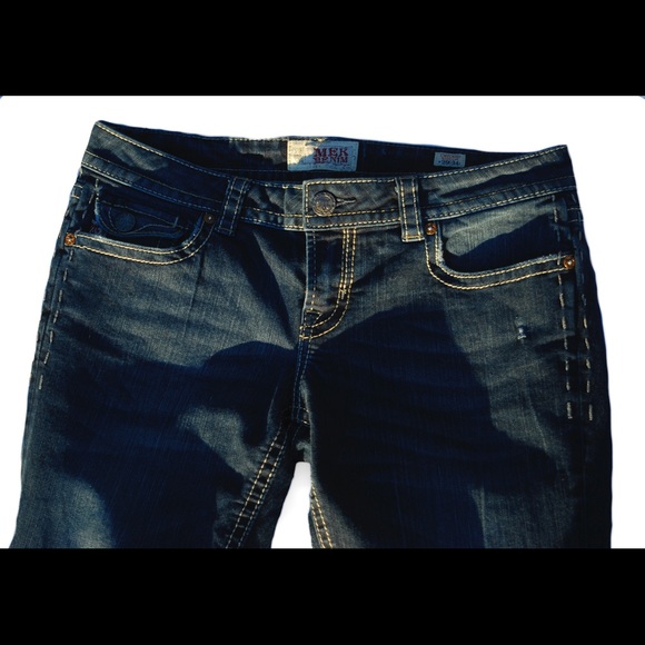 MEK Denim Woman’s Jeans w/ visible stitching - Picture 4 of 7